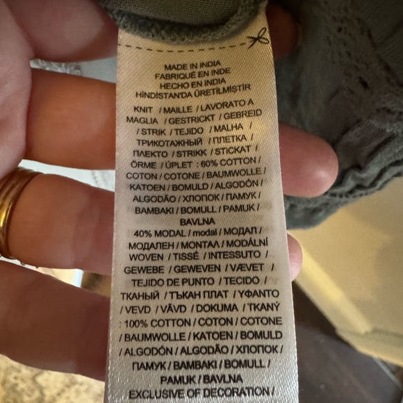 Elegant Eyelet Lace Trim Blouse - Picture 7 of 9